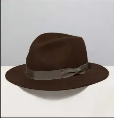  ?? JENS MORTENSEN, VIA THE NEW YORK TIMES ?? A felt fedora, chosen to imitate the one in Edward Hopper’ “Self- Portrait,” at the Whitney Museum store.