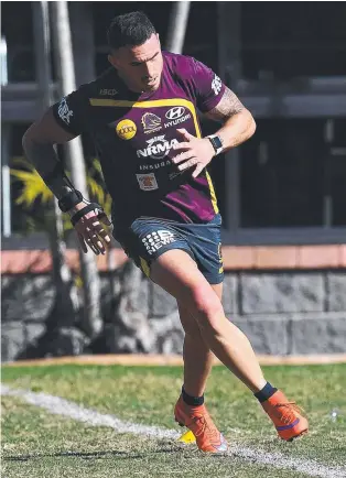  ?? Picture: AAP IMAGE ?? Broncos captain Darius Boyd does sprint drills yesterday at training in Brisbane while sporting a brace on his right forearm.