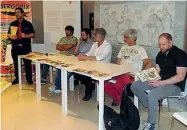  ??  ?? Gli artisti Alberto Locatelli, Emilio Catellani, Luca Rota Nodari, Davide Castellucc­io, Rosa Puglisi e Claudio Sciarrone