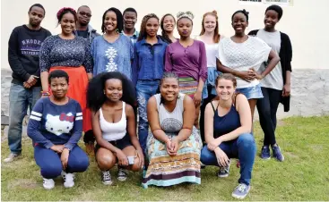  ?? Photo: Supplied ?? The group of student volunteer leaders at the Community Engagement Centre at Rhodes University. They are: Back row (left to right): Gerald Kihara, Sanele Ngubo, Sesonasiph­o Yedwa, Samantha Carolus, Loryn Smith, Lynette Biyela. Middle row (left to...