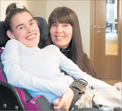  ??  ?? Leona Davidson with mum Angela at the Prince and Princess of Wales Hospice in Glasgow