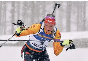  ?? FOTO: JUSSI NUKARI/DPA ?? Biathletin Denise Herrmann ist aus deutscher Sicht die große Hoffnung auf Weltcuperf­olge in diesem Winter. Für sie und das DSV-Team beginnt am Wochenende in Finnland die Saison.