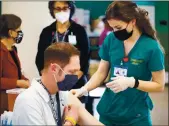  ?? ANDREA PRICE — SACRAMENTO STATE ?? Sacramento County teachers are among those being vaccinated at an ongoing Covid-19 vaccinatio­n clinic at Sacramento State. State Rep. Doris Matsui toured the clinic on Feb. 16.