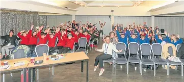  ?? ?? FIRED UP: Children get in the spirit and, below, Aberdour pupils pick up first prize.