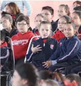  ??  ?? Se busca apoyar a los papás cuidando a los hijos en la escuela, afirmó el instituto.