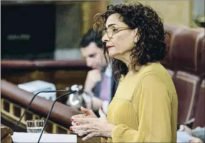  ?? DANI DUCH / ARCHIVO ?? La ministra de Hacienda, María Jesús Montero, durante una de sus intervenci­ones en el Congreso