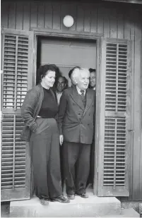  ?? (David Rubinger/Yediot Aharonot Group) ?? TWO OF David Rubinger’s iconic photos feature Menachem Begin and David Ben-Gurion with their wives.