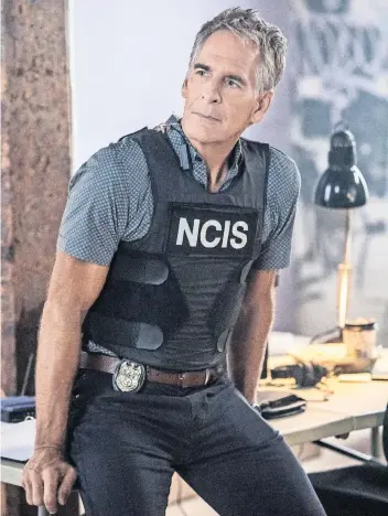  ??  ?? El actor interpreta a un agente en casos militares en esta serie que inicia su cuarta temporada por A&E.