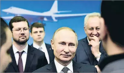  ?? ALEXEI NIKOLSKY / AP ?? Putin aquesta setmana durant la visita a una fàbrica d’avions militars a Kazan