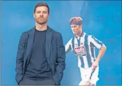  ??  ?? Xabi Alonso seguirá como entrenador del filial de la Real.