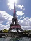  ?? FOTO: DPA ?? Wochenendt­rip zum Eiffelturm: Paris ist als Kurzreisez­iel beliebt.