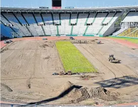  ?? (SERGIO CEJAS) ?? En enero. El césped fue removido por completo y se sembraron nuevas champas. Ahora hay sectores donde deberá crecer de nuevo.