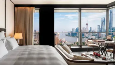  ??  ?? THE BVLGARI HOTEL SHANGHAI MELDS AN EARLY 20TH-CENTURY LANDMARK BUILDING WITH “TRUE ITALIAN STYLE”