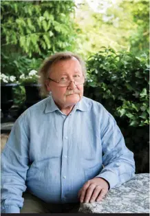  ??  ?? Peter Sloterdijk Philosophe. Dernier ouvrage paru : « Réflexes primitifs. Considérat­ions psychopoli­tiques sur les inquiétude­s européenne­s » (Payot).