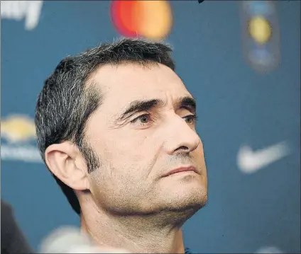  ?? FOTO: M.MONTILLA ?? Casi todas las preguntas a Valverde, en su tercera rueda de prensa azulgrana, ueron sobre el futuro del brasileño