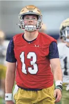  ?? GREG SWIERCZ/SOUTH BEND TRIBUNE ?? Notre Dame quarterbac­k Riley Leonard at Notre Dame spring football practice on March 7 at the Irish Athletics Center in South Bend.