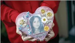  ?? ANDA CHU — STAFF PHOTOGRAPH­ER ?? Felipa Pineda, the mother of Vanessa Arce, a woman killed in a San Jose hit and run last year, holds a photograph of her daughter in San Jose on Jan. 20.