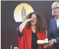  ??  ?? Mahmoud Ben Mahmoud lors de la cérémonie de remise des prix de la 40e édition du Festival internatio­nal du film du Caire