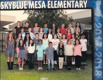  ?? Courtesy photo ?? Robyn Ortiz with her class at Skyblue Mesa Elementary.