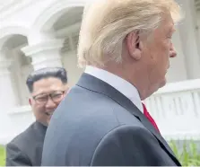  ??  ?? Para Washington, la cumbre entre Trump y el líder norcoreano Kim Jong-un fue un gran logro. Sin embargo, el cumplimien­to de Pyongyang no está claro.
