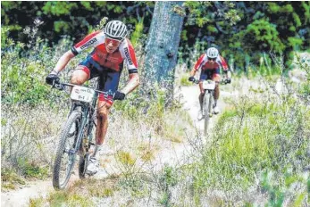  ?? FOTO: VEREIN ?? Die Topfahrer des Teams Centurion Vaude der vergangene­n Jahre: Daniel Geismayr (vorne) und Jochen Käß.