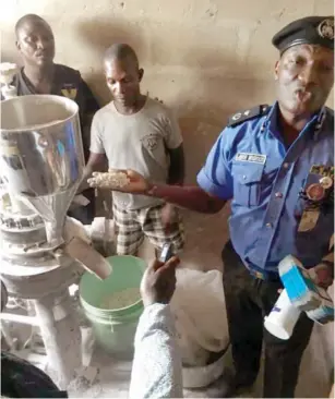  ?? Force Public Relations Officer, Acting DCP Jimoh Moshood parades suspects arrested for allegedly producing fake drugs at Ikotun in Lagos yesterday ??