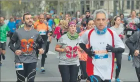  ?? FOTO: JOAN LANUZA ?? Un grupo de participan­tes en la pasada edición de la Jean Bouin por Barcelona