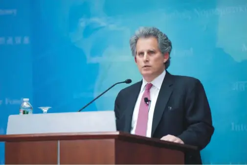  ??  ?? IMF Acting Managing Director, David Lipton