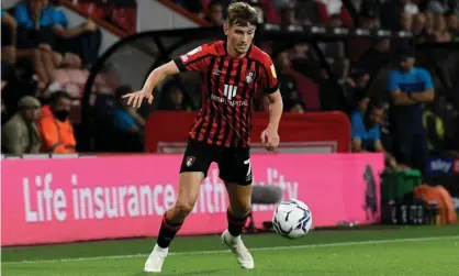  ?? ?? David Brooks in action for Bournemout­h in a Championsh­ip game against Queens Park Rangers in September. Photograph: Graham Hunt/ProSports/Shuttersto­ck