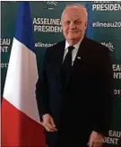  ??  ?? François Asselineau, président de l’UPR, dans son QG, mardi.