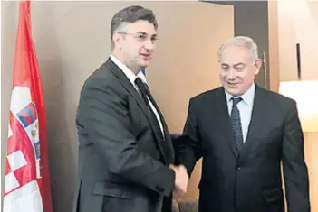  ??  ?? Dvodnevni boravak na Svjetskom gospodarsk­om forumu u švicarskom Davosu premijer Plenković počeo je susretom s izraelskim premijerom