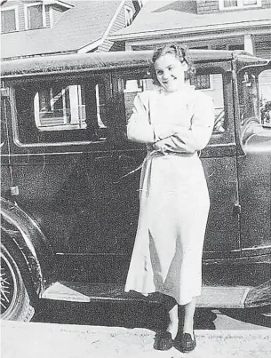  ?? VICTORIA NEWSON PHOTOS ?? Mary Peel (then Mary Garabedian) in Detroit in 1933, when she was 18.