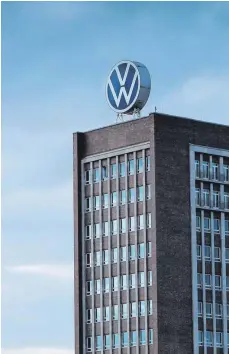  ?? FOTO: JAN HUEBNER/IMAGO IMAGES ?? Konzernzen­trale von VW in Wolfsburg.