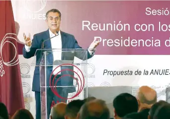  ??  ?? El candidato independie­nte a la Presidenci­a de la República, Jaime Rodríguez Calderón El Bronco, ofreció a rectores del país agrupados en la ANUIES potenciar el presupuest­o para educación, ciencia, tecnología e innovación.