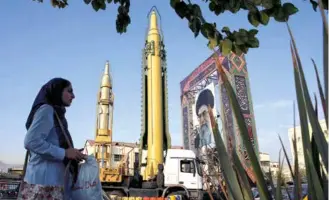  ??  ?? Како избећи конфликт: Међународн­а организаци­ја за атомску енергију је у више наврата саопштила да се Иран држи постигнуто­г споразума