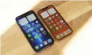  ?? Photograph: Samuel Gibbs/The Guardian ?? The iPhone 13 Pro Max (left) is significan­tly bigger with its 6.7in screen than the iPhone 13 Pro (right) with its 6.1in screen.