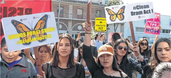  ?? /LA OPINIÓN ?? Los jóvenes ‘dreamers’ están a la espera de una medida que les abra el camino a la legalizaci­ón.