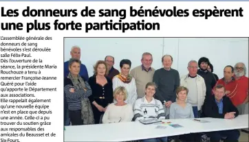  ?? (Photo M. L.) ?? Les responsabl­es de l’associatio­n, entourés de nombreux bénévoles, salle FélixPaul, lors de la réunion annuelle.