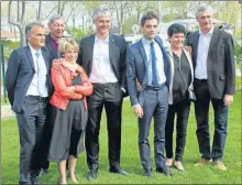  ??  ?? Laurent Wauquier en présence de Brigitte Barèges, des candidats et d’élus.