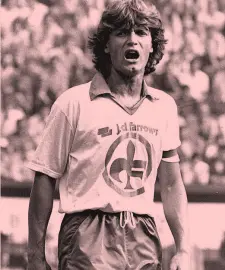  ??  ?? Giancarlo Antognoni ha giocato con la Fiorentina dal 1972 al 1987
