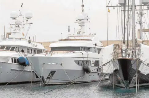  ?? // AFP ?? El yate Lady Anastasia, retenido en Calviá (Mallorca), propiedad de Alexander Mijeev