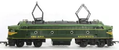  ??  ?? ABOVE
Another version of the double ended overhead electric loco in two tone green. The versions without pantograph­s were sold as diesel locos.
