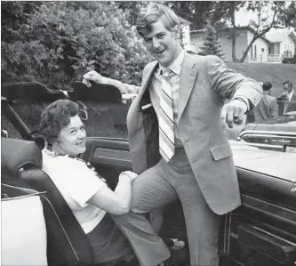  ?? COURTESY OF GRAHAM BEZANT ?? Bobby Orr and mother Arva Orr. The hockey great shares several family photos for the first time.