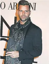  ??  ?? Ricky Martin. El cantante es de origen puertorriq­ueño, sin embargo, por su influencia en la música latina recibió también la nacionalid­ad española.