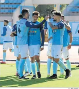  ?? JAVIER ALONSO ?? Jugadores ejidenses celebrando un gol.