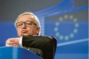  ?? Foto: Virginia Mayo, dpa ?? Ein großes Thema für Kommission­spräsident Jean Claude Juncker: die Zeit in der EU.