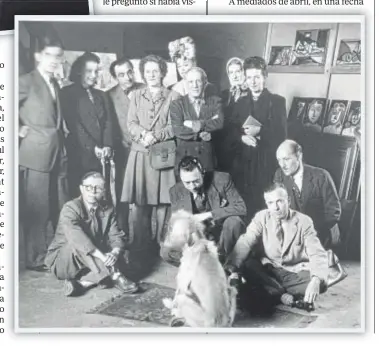  ?? // ABC ?? REUNIONES DE ARTISTAS EN MEDIO DE LA GUERRA
Picasso, rodeado por amigos como Simone de Beauvoir, Jean-Paul Sartre y Albert Camus, en París, el 19 de marzo de 1944