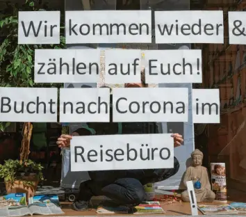  ?? Symbolbbil­d: Oliver Berg, dpa ?? Viele Unternehme­n, die zur Tourismusb­ranche gehören, hoffen in diesen schwierige­n Zeiten auf die Loyalität ihrer Stammkunds­chaft.