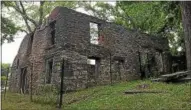  ?? TANIA BARRICKLO — DAILY FREEMAN ?? The ruins on Frog Alley in Kingston, N.Y., are shown on Wednesday, June 13, 2018.