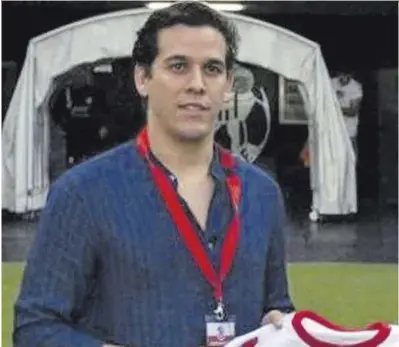  ?? Nico Rodríguez / La Opinión de Zamora ?? El ahora presidente de la Federación Venezolana de Fútbol, Jorge Rodríguez, con la camiseta del Zamora CF.